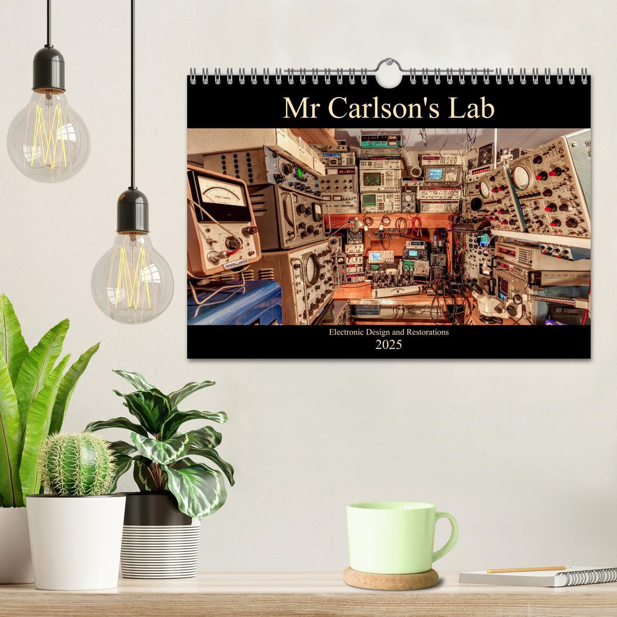 Bild: 9781325942695 | Mr Carlson's Lab Electronic Design and Restorations (Wall Calendar...