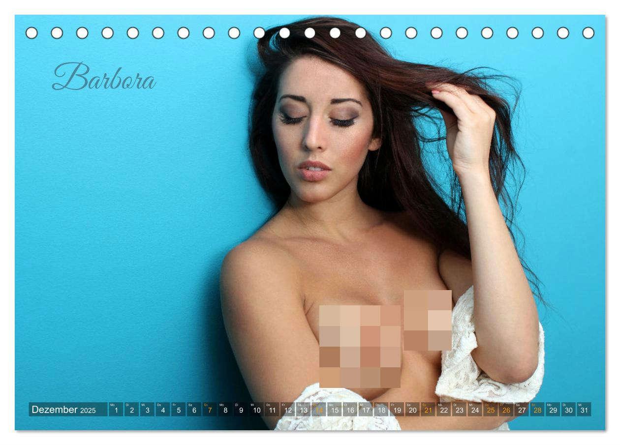 Bild: 9783383905216 | EROTIK FOTOART - Topless Girls (Tischkalender 2025 DIN A5 quer),...