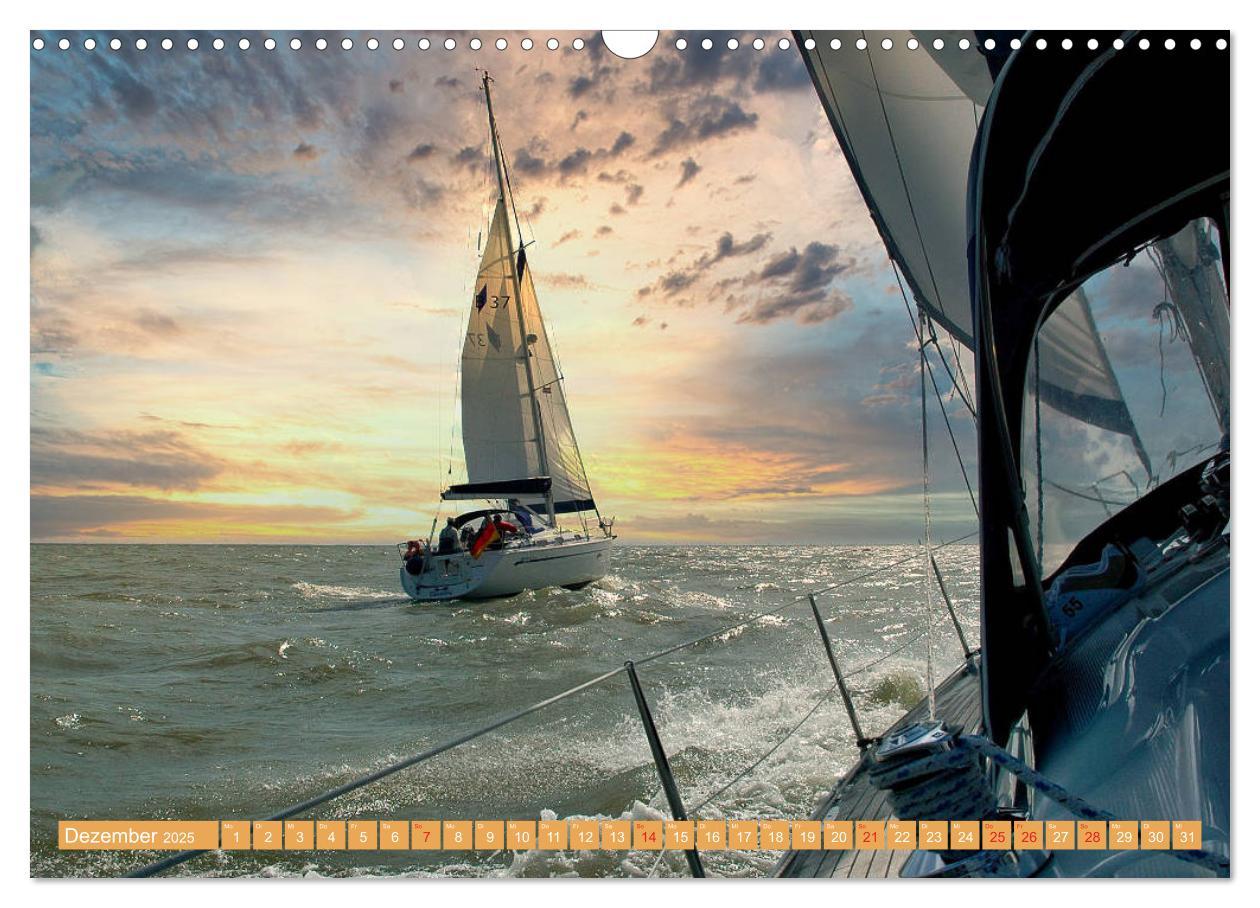 Bild: 9783435154494 | Segeln im Sonnenuntergang (Wandkalender 2025 DIN A3 quer), CALVENDO...