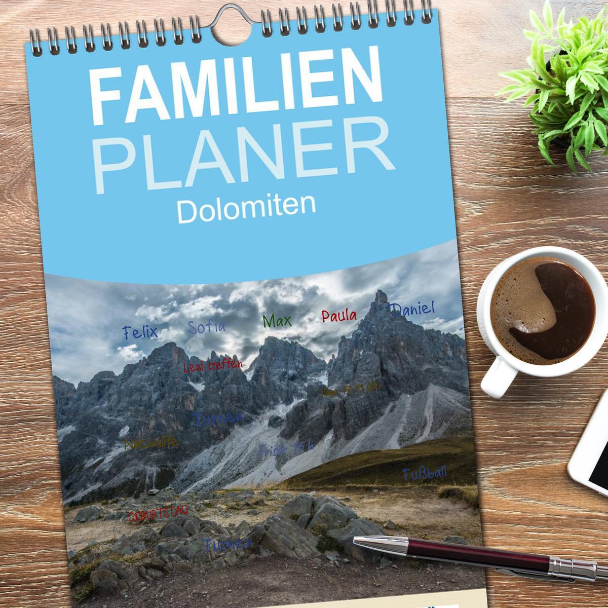 Bild: 9783457120712 | Familienplaner 2025 - Dolomiten mit 5 Spalten (Wandkalender, 21 x...