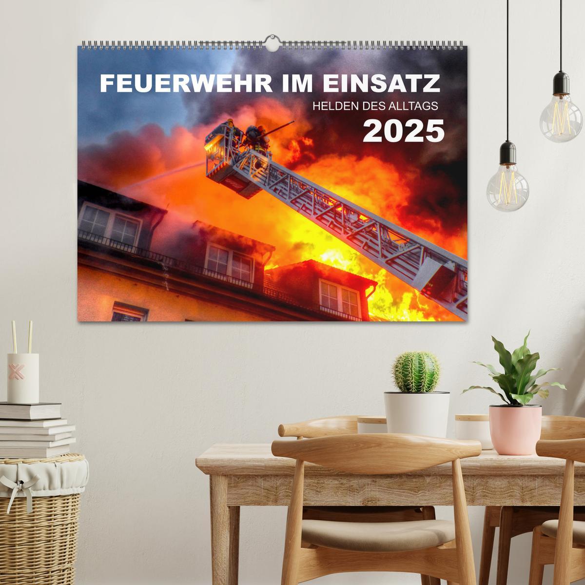 Bild: 9783435120949 | FEUERWEHR IM EINSATZ (Wandkalender 2025 DIN A2 quer), CALVENDO...