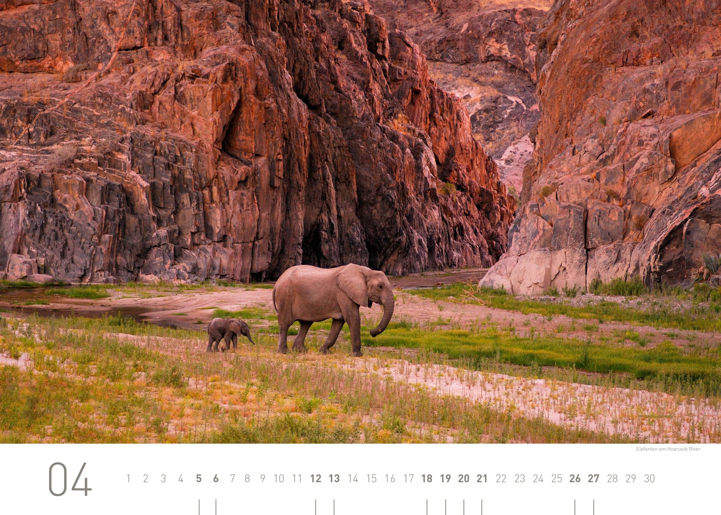 Bild: 9783968555546 | 360° Namibia Exklusivkalender 2025 | Christian Heeb | Kalender | 13 S.