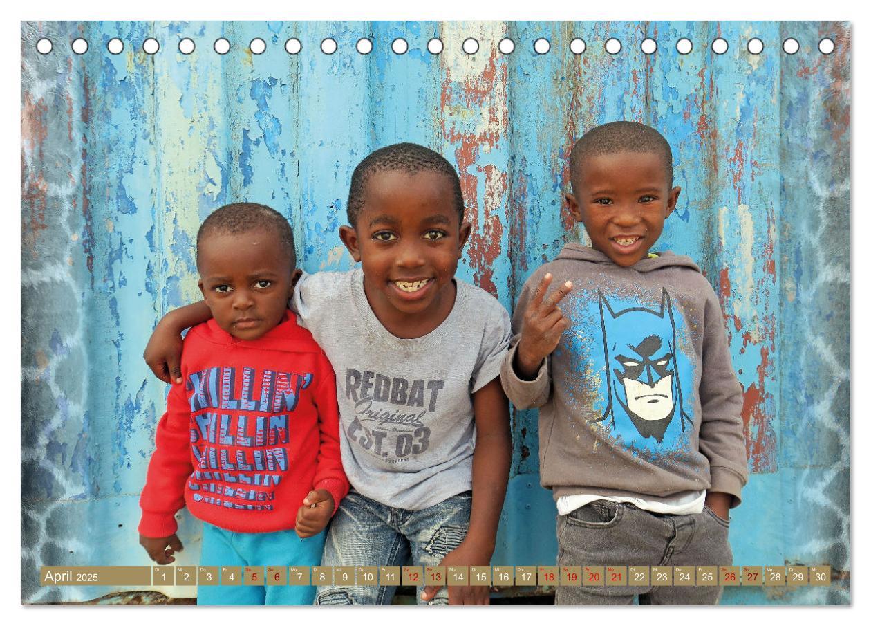 Bild: 9783383923500 | Afrika Kinder (Tischkalender 2025 DIN A5 quer), CALVENDO...