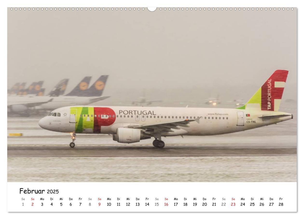 Bild: 9783435686803 | Airliner in München / 2025 (Wandkalender 2025 DIN A2 quer),...