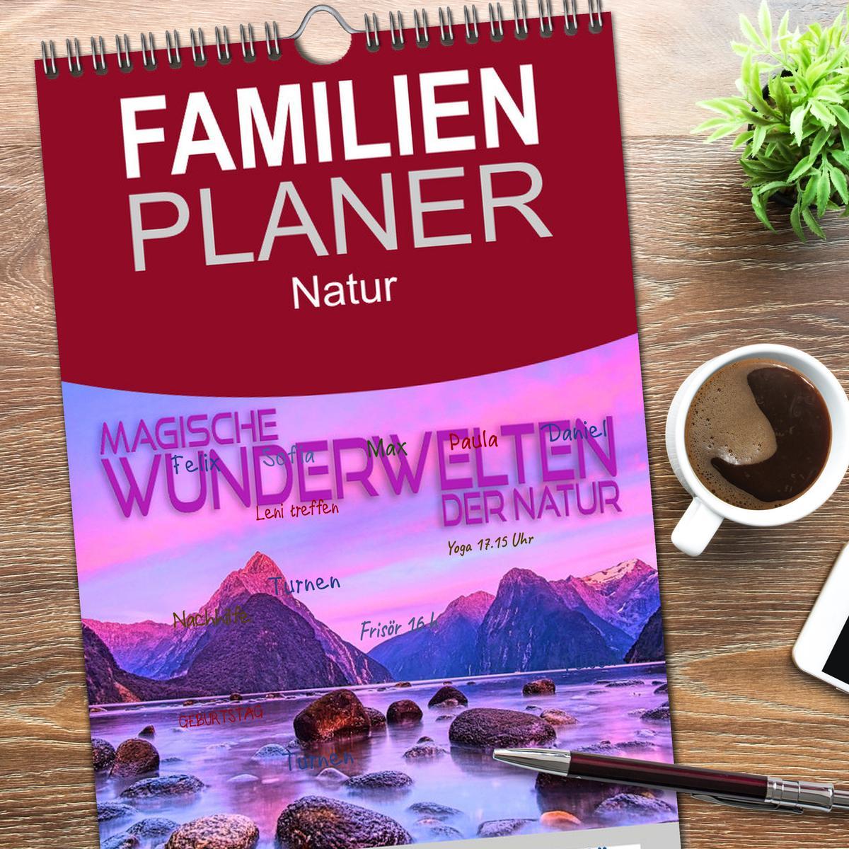 Bild: 9783457099445 | Familienplaner 2025 - Magische Wunderwelten der Natur mit 5 Spalten...