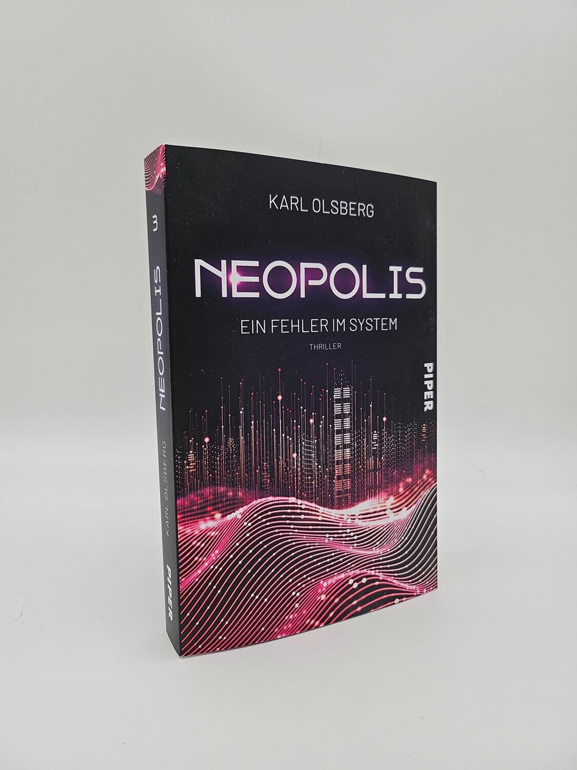 Bild: 9783492706230 | Neopolis - Ein Fehler im System | Karl Olsberg | Taschenbuch | Nepolis
