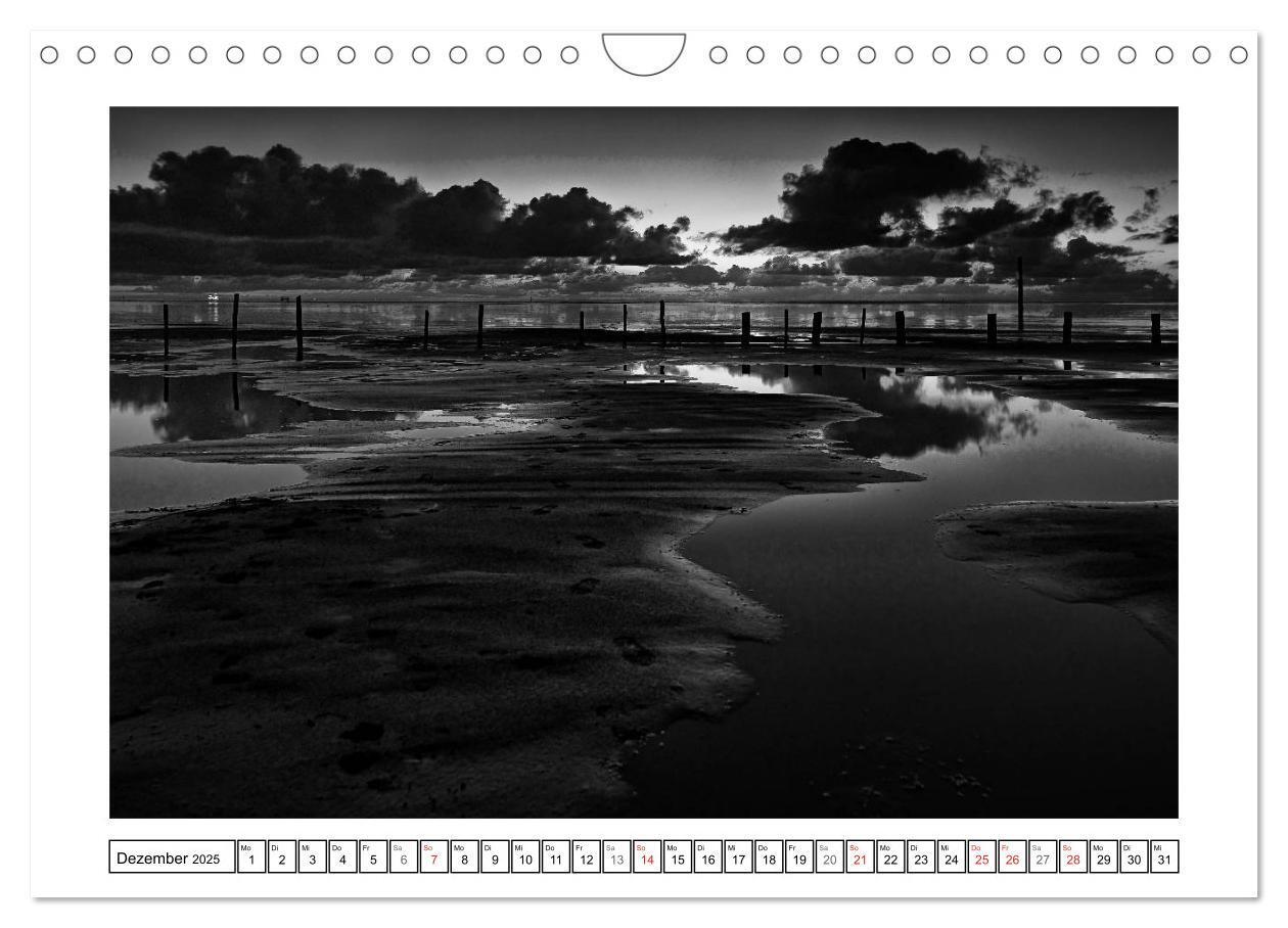 Bild: 9783435651337 | Am Strand von St. Peter-Ording SCHWARZ-WEISS (Wandkalender 2025 DIN...