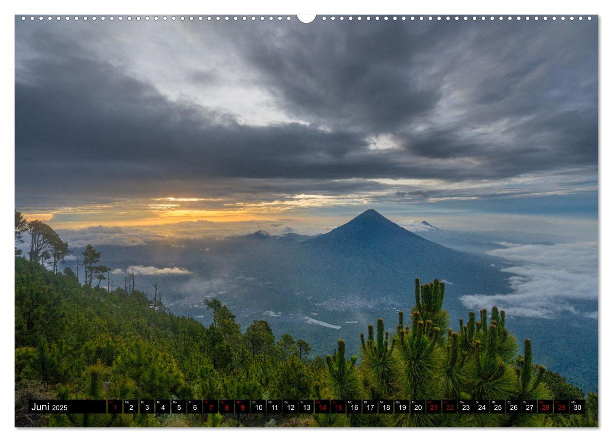 Bild: 9783383934537 | Spektakuläres Guatemala (Wandkalender 2025 DIN A2 quer), CALVENDO...