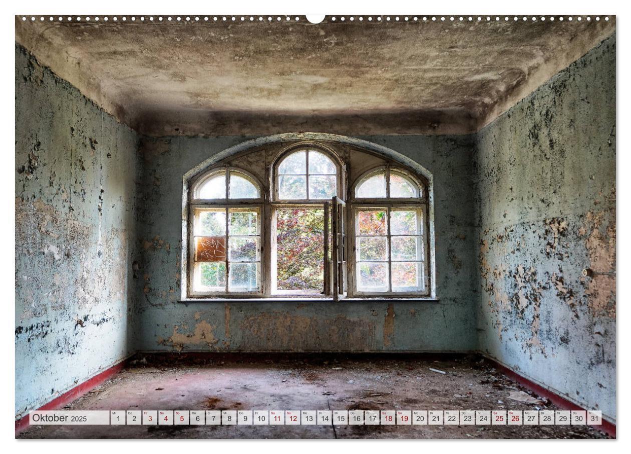 Bild: 9783435196173 | Lost Places Kalender - Daylight (Wandkalender 2025 DIN A2 quer),...