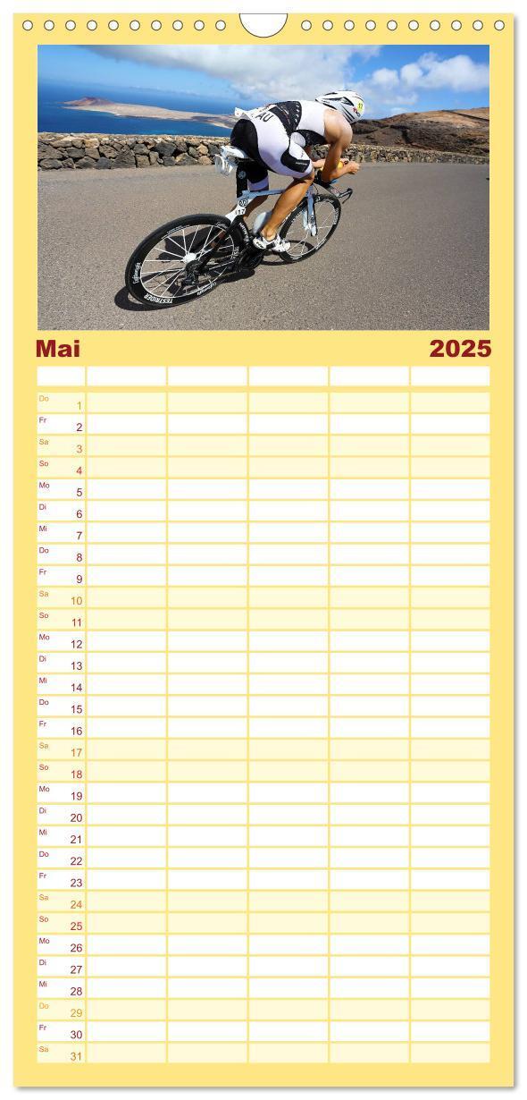 Bild: 9783457113325 | Familienplaner 2025 - TRIATHLON mit 5 Spalten (Wandkalender, 21 x...