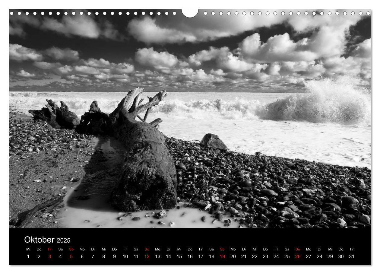 Bild: 9783435641307 | Strandspaziergang an der Ostsee (Wandkalender 2025 DIN A3 quer),...