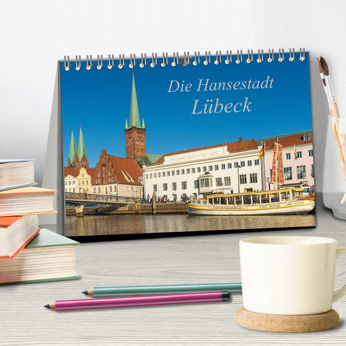 Bild: 9783435621996 | Die Hansestadt Lübeck (Tischkalender 2025 DIN A5 quer), CALVENDO...