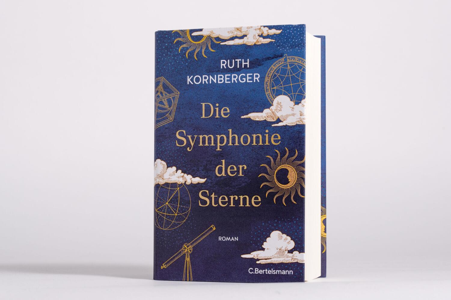 Bild: 9783570104552 | Die Symphonie der Sterne | Roman | Ruth Kornberger | Buch | 480 S.