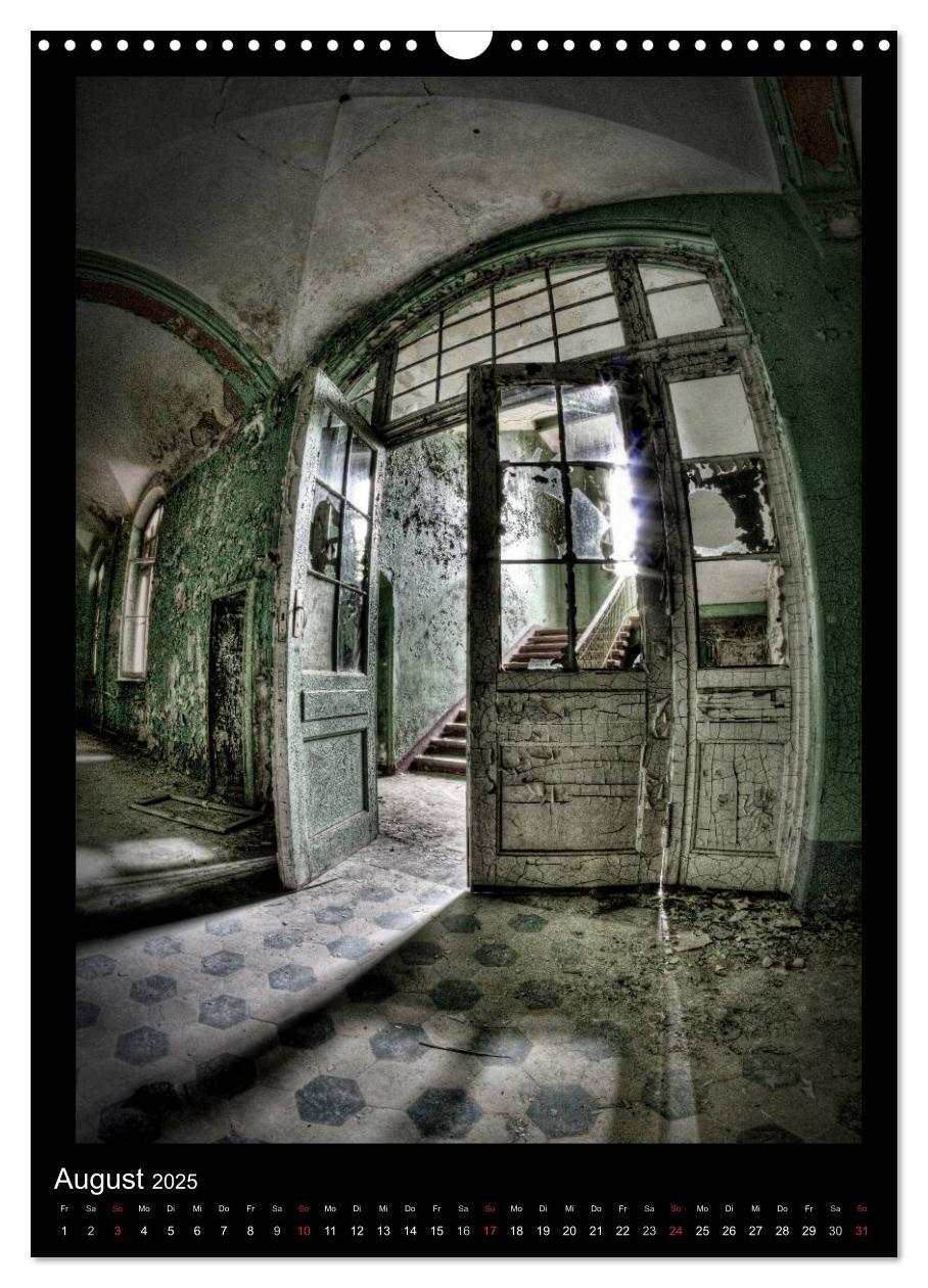 Bild: 9783457082621 | Lost Places Vergessene Orte (Wandkalender 2025 DIN A3 hoch),...