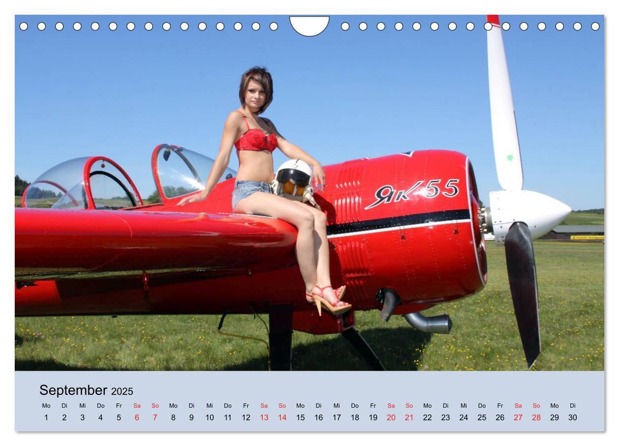 Bild: 9783435809943 | Aircraft Girls 2025 (Wandkalender 2025 DIN A4 quer), CALVENDO...