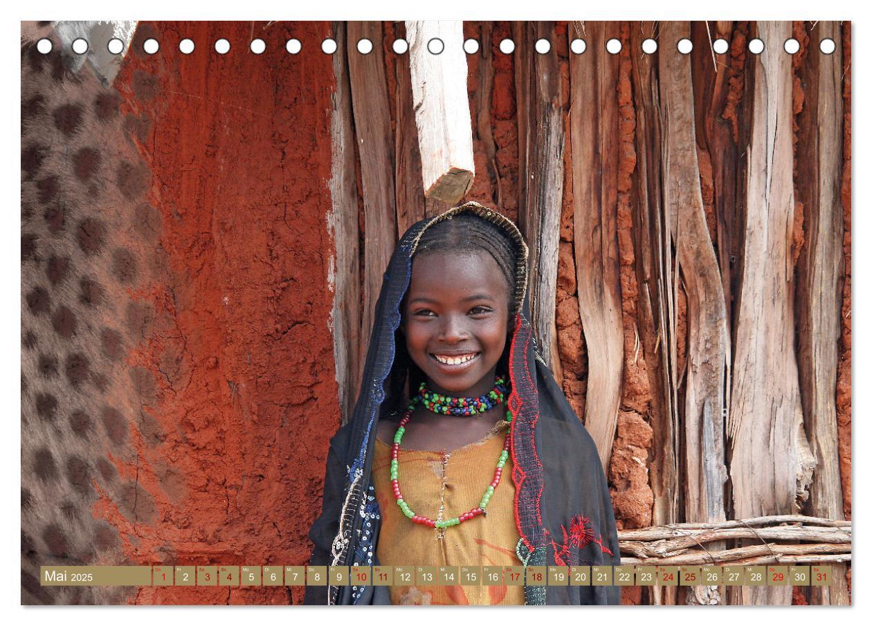 Bild: 9783383923500 | Afrika Kinder (Tischkalender 2025 DIN A5 quer), CALVENDO...