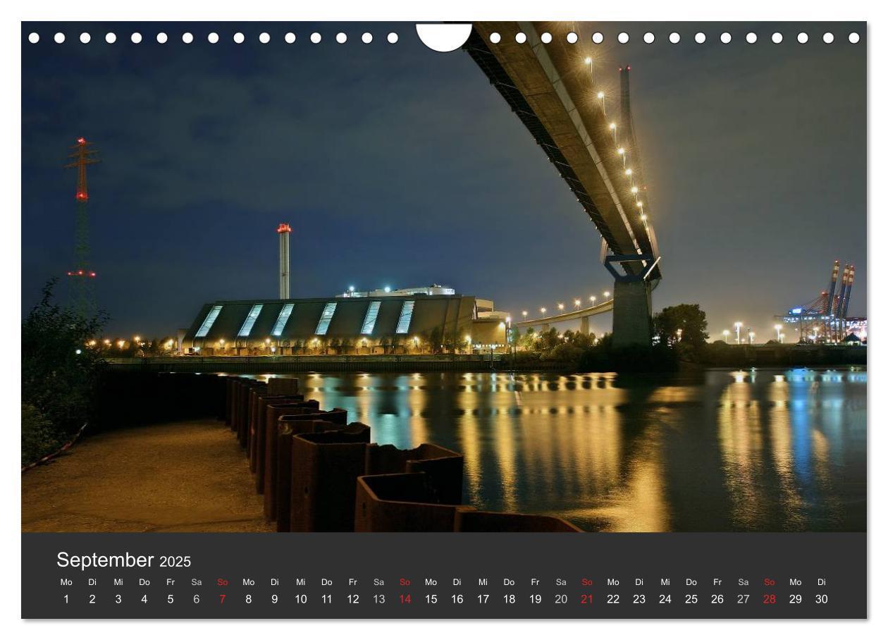 Bild: 9783435762903 | Hamburger Hafen bei Nacht (Wandkalender 2025 DIN A4 quer), CALVENDO...