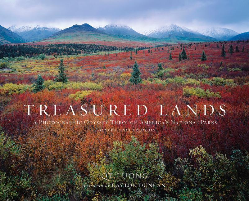 Cover: 9781733576017 | Treasured Lands: A Photographic Odyssey Through America's National...