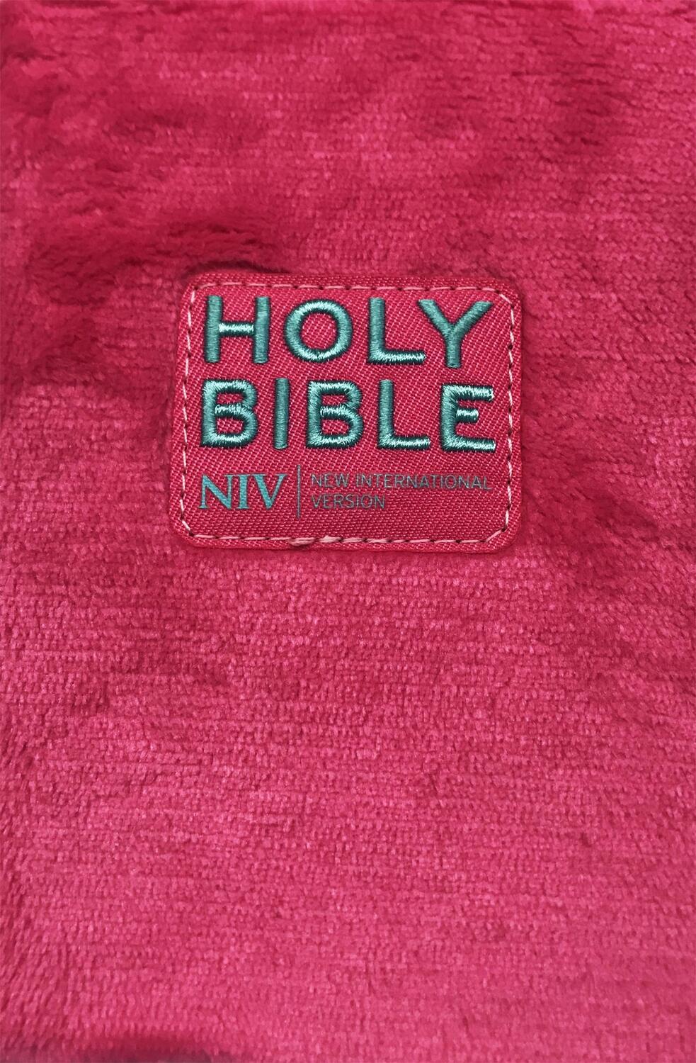 Cover: 9781529391374 | NIV Pocket Fluffy Pink Bible | New International Version | Buch | 2020