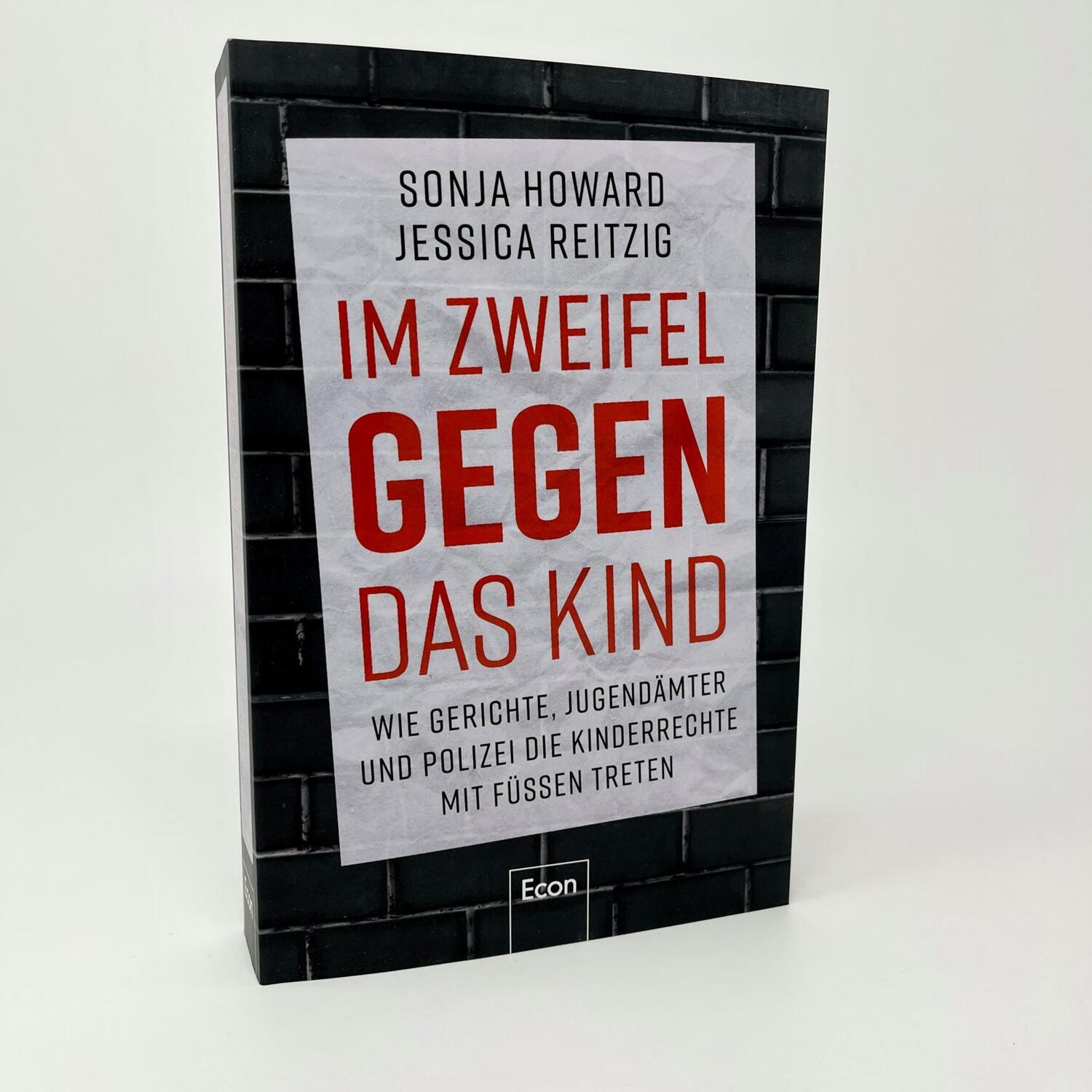 Bild: 9783430211000 | Im Zweifel gegen das Kind | Sonja Howard (u. a.) | Taschenbuch | 2023