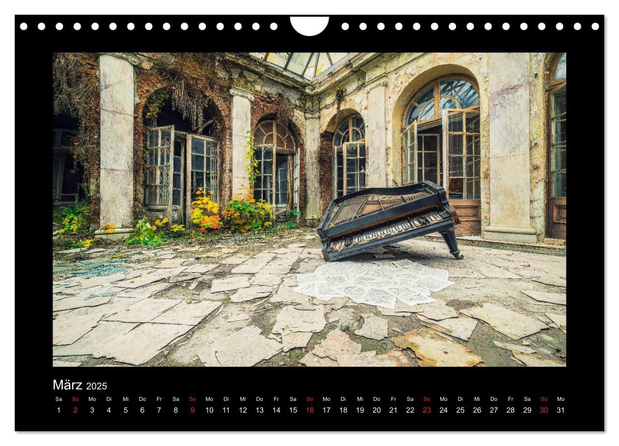 Bild: 9783435238903 | Die Schönheit des Verfalls - Lost Places (Wandkalender 2025 DIN A4...