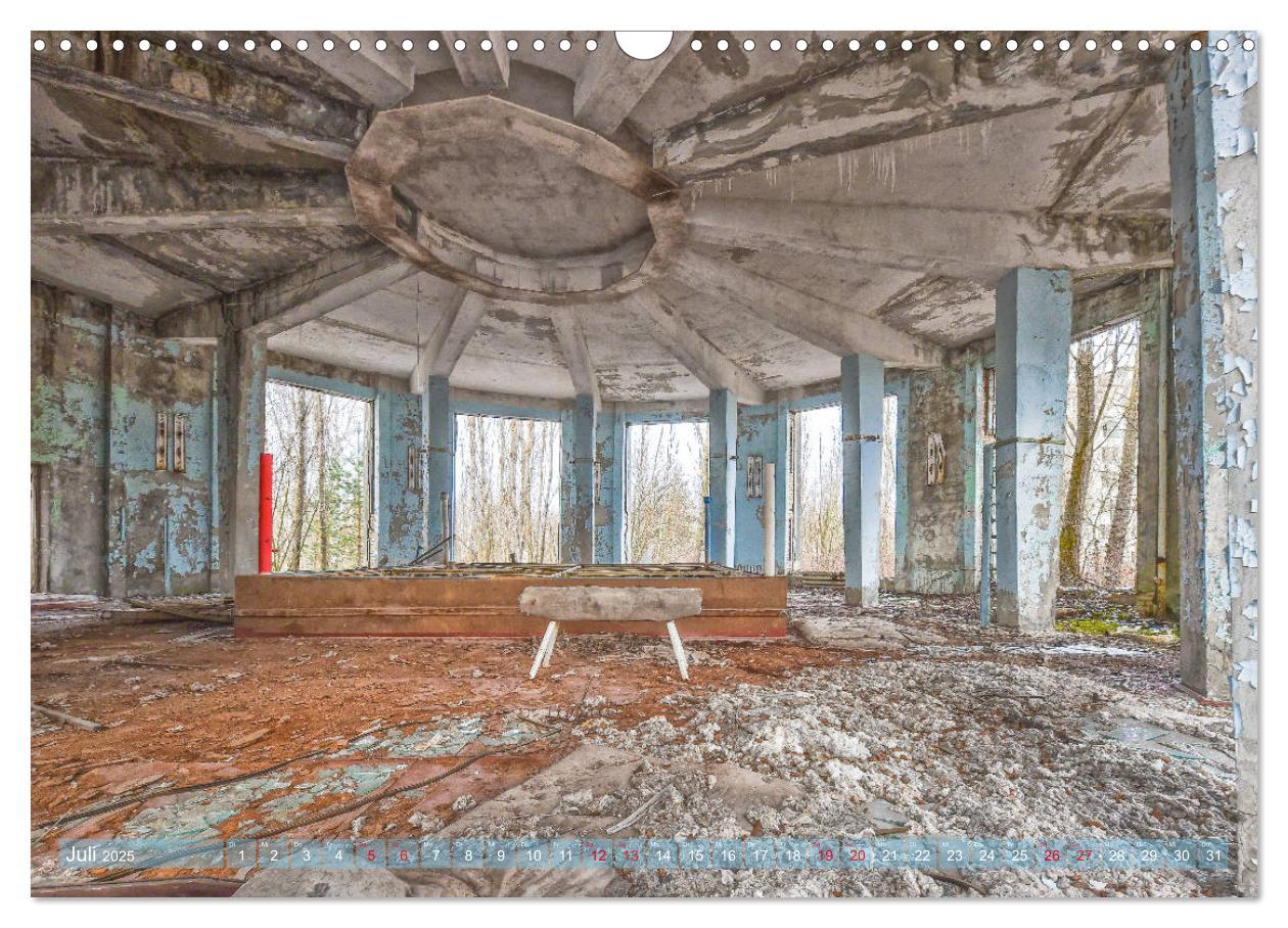 Bild: 9783435245253 | Tschernobyl - Die Sperrzone um das Atomkraftwerk (Wandkalender 2025...