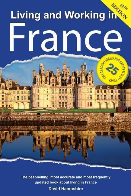 Cover: 9781909282889 | Living and working in France | Living and working in France | Buch