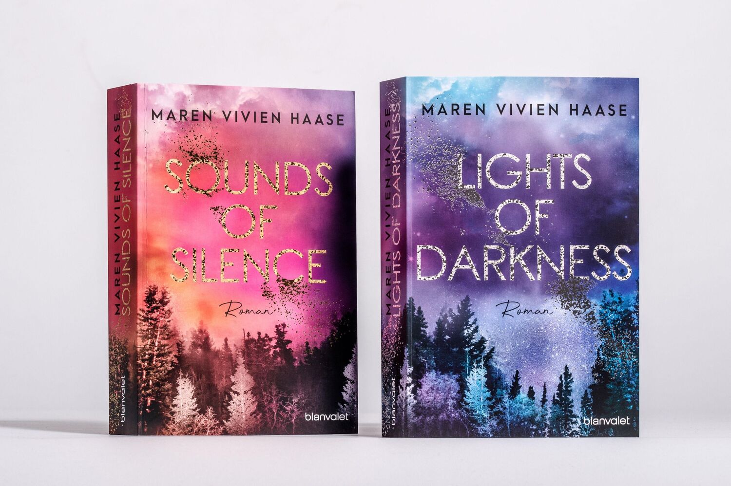 Bild: 9783734111631 | Lights of Darkness | Maren Vivien Haase | Taschenbuch | Golden Oaks