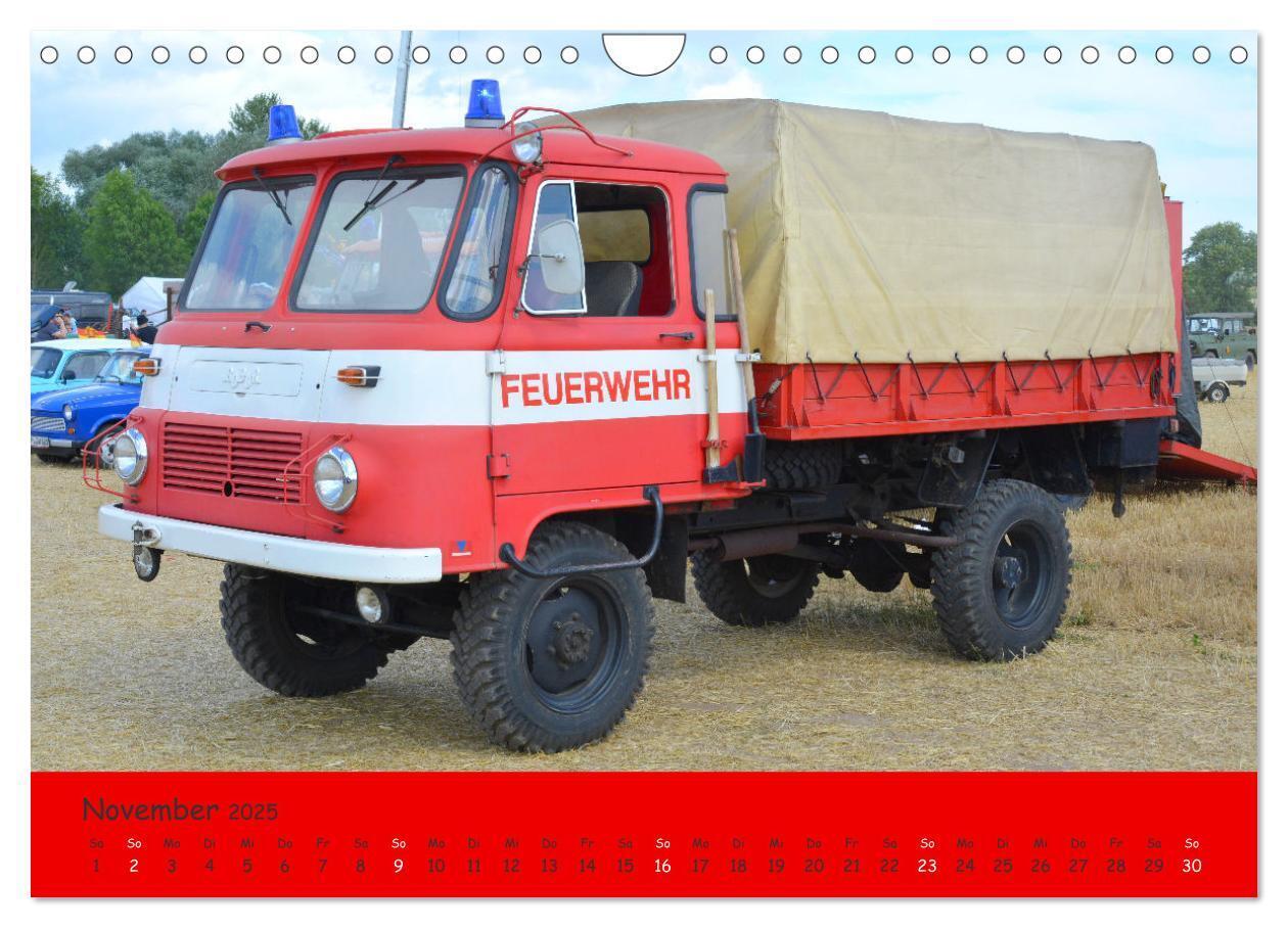 Bild: 9783457186626 | DDR Feuerwehr Klassiker (Wandkalender 2025 DIN A4 quer), CALVENDO...