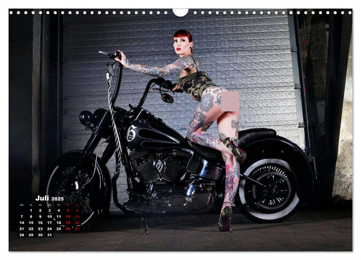 Bild: 9783383964374 | Motorräder und Sexy Girls (Wandkalender 2025 DIN A3 quer), CALVENDO...