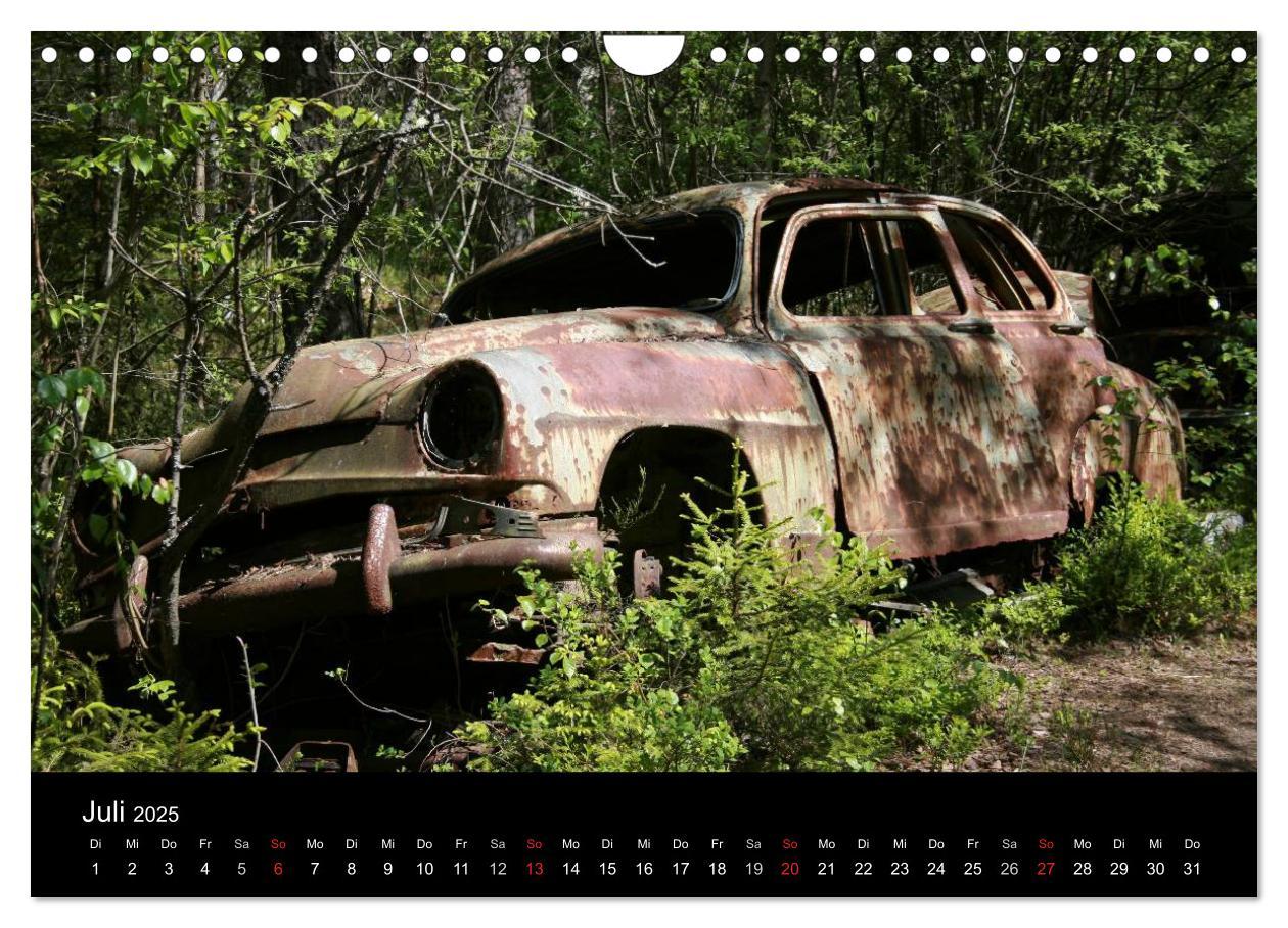 Bild: 9783435805907 | Schrottautos im Kyrkö Mosse (Wandkalender 2025 DIN A4 quer),...