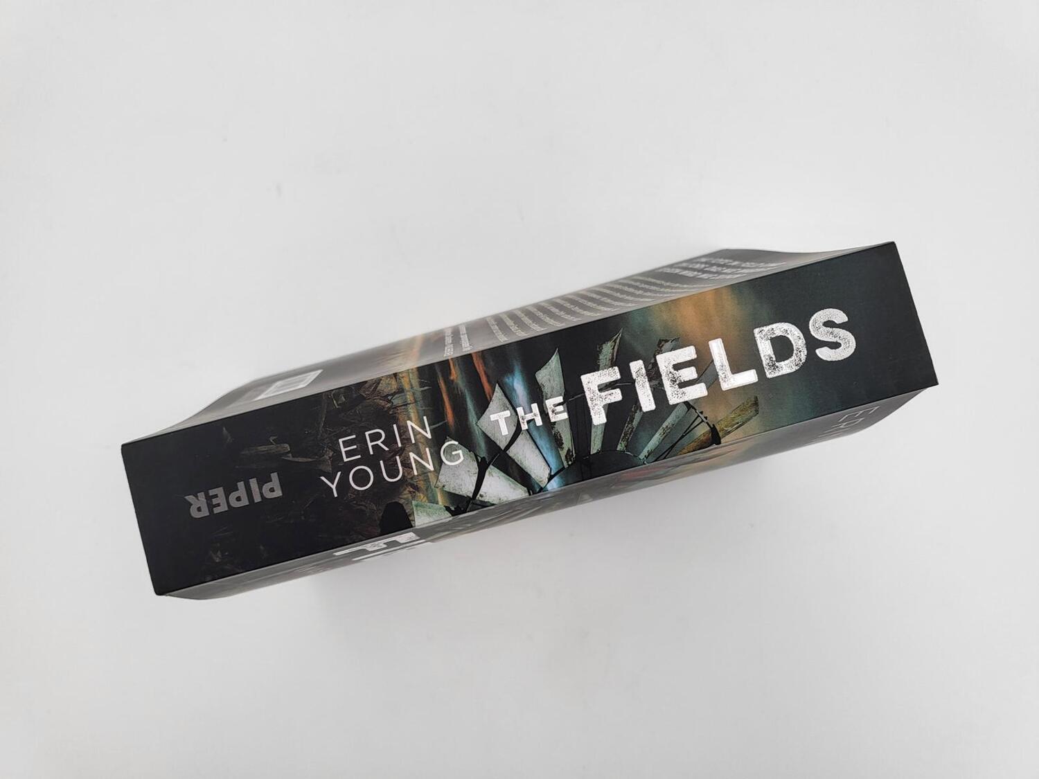 Bild: 9783492063081 | The Fields - Was vergraben bleibt | Erin Young | Taschenbuch | 477 S.