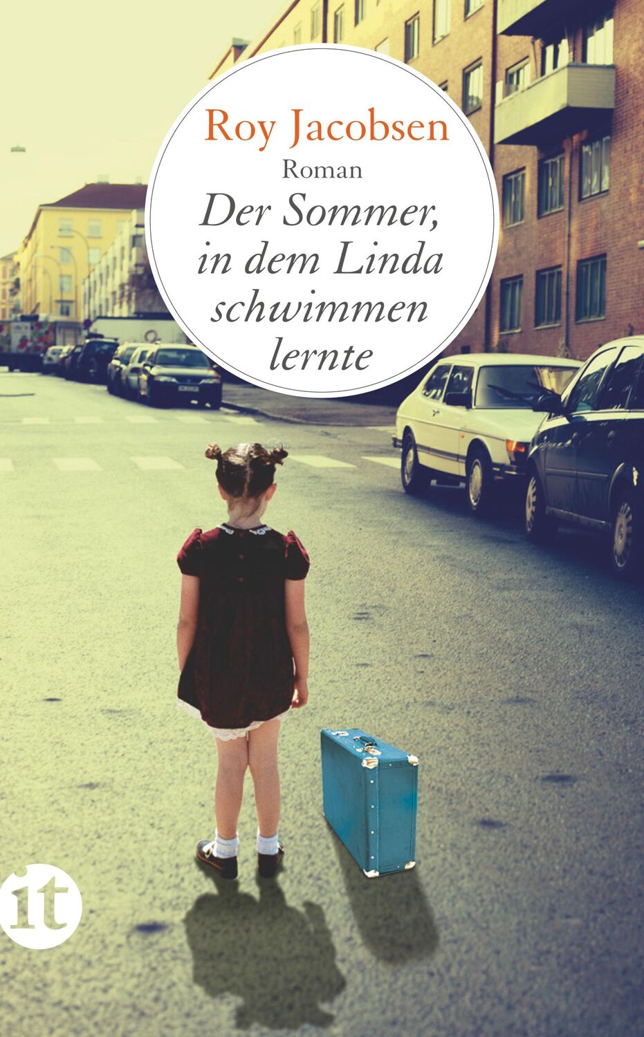 Cover: 9783458358275 | Der Sommer, in dem Linda schwimmen lernte | Roy Jacobsen | Taschenbuch