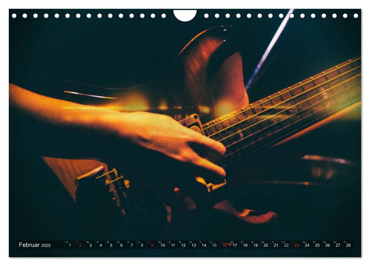 Bild: 9783435574384 | Gitarren - Live (Wandkalender 2025 DIN A4 quer), CALVENDO...