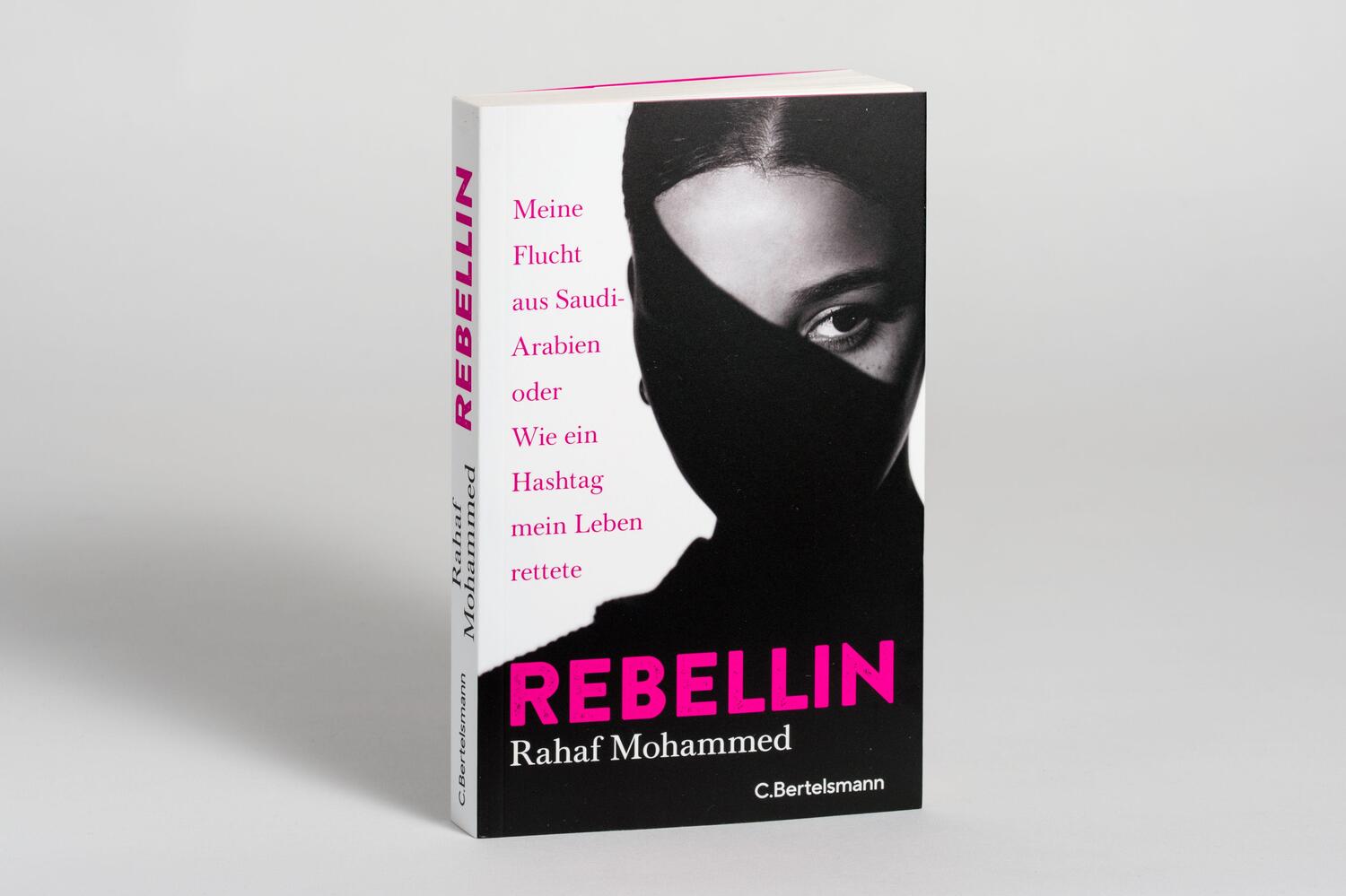 Bild: 9783570104385 | Rebellin | Rahaf Mohammed | Taschenbuch | Deutsch | 2022