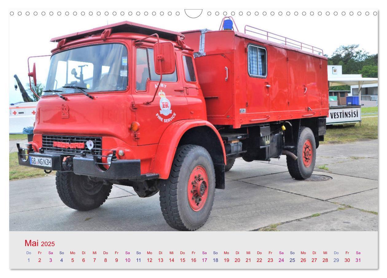 Bild: 9783435213177 | Oldtimer-FEUERWEHR (Wandkalender 2025 DIN A3 quer), CALVENDO...