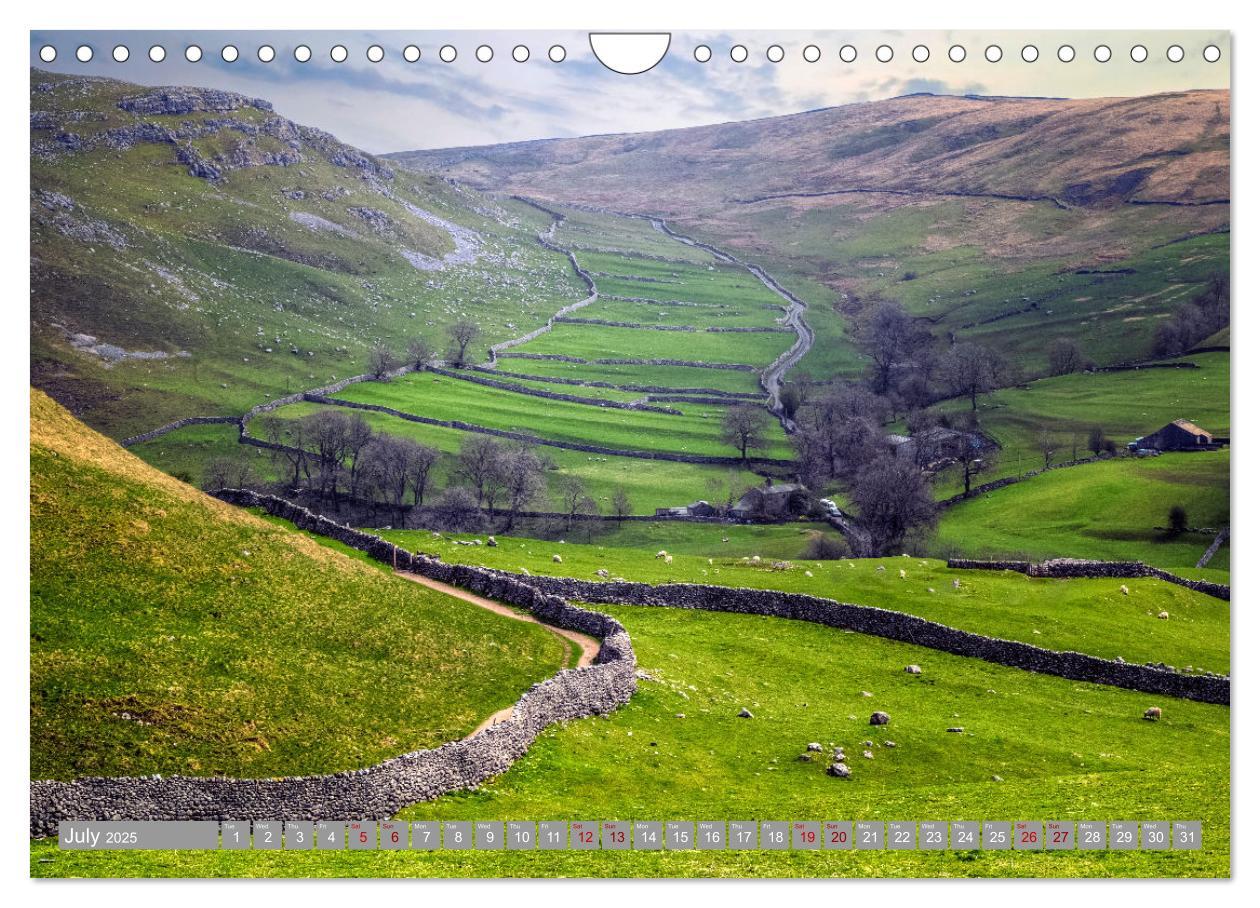 Bild: 9781325835959 | Yorkshire - Romantic between dales and coast (Wall Calendar 2025...