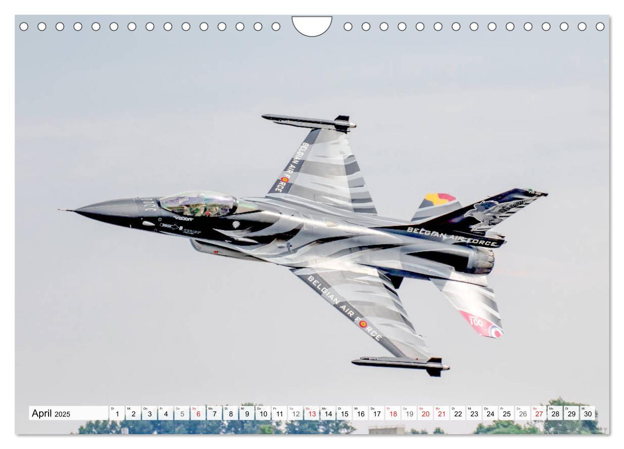 Bild: 9783435297399 | Militärjets am Boden und in der Luft (Wandkalender 2025 DIN A4...