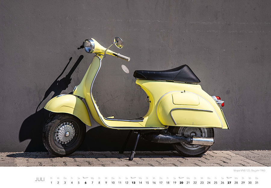 Bild: 9783966648387 | Vespa Kalender 2025 | La Dolce Vita auf zwei Rädern. Roller Kalender