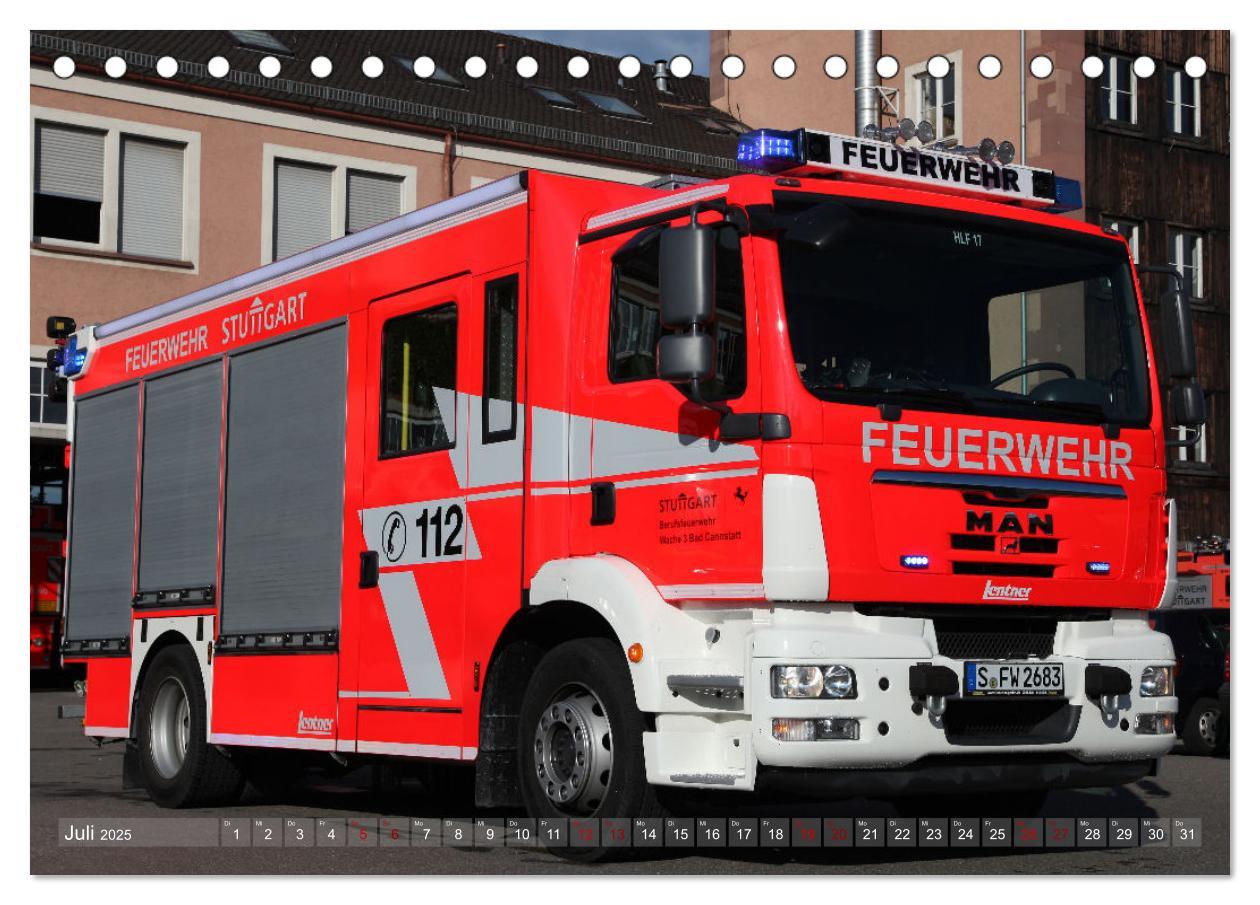 Bild: 9783383959110 | Einsatzfahrzeuge der Feuerwehr Stuttgart (Tischkalender 2025 DIN A5...