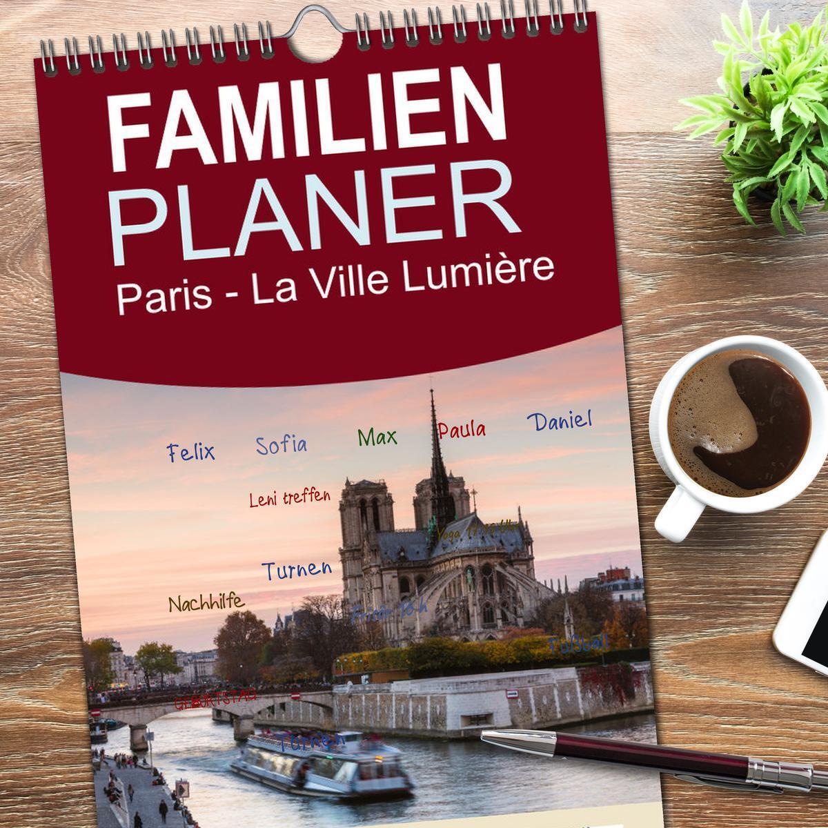 Bild: 9783457101698 | Familienplaner 2025 - Paris - La Ville Lumière mit 5 Spalten...