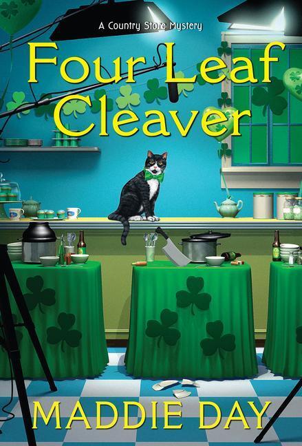 Cover: 9781496735652 | Four Leaf Cleaver | Maddie Day | Taschenbuch | Country Store Mystery