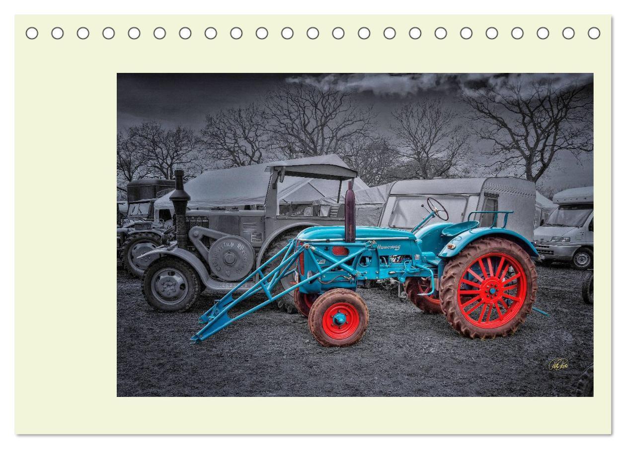 Bild: 9783435585229 | Traktoren - Oldtimer (Tischkalender 2025 DIN A5 quer), CALVENDO...