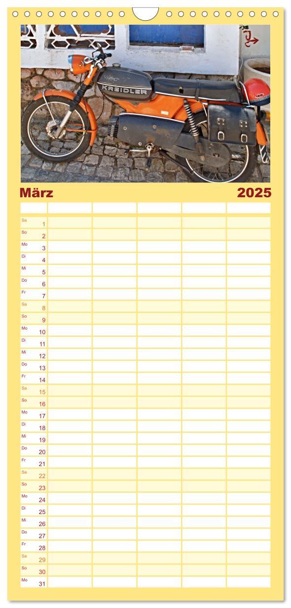 Bild: 9783457099605 | Familienplaner 2025 - Vintage Mopeds mit 5 Spalten (Wandkalender,...