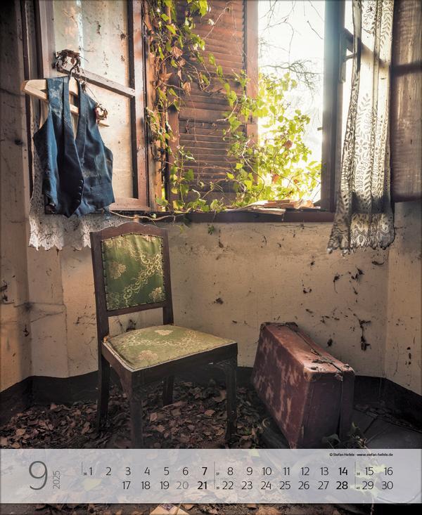 Bild: 9783731879343 | Lost Places 2025 | Verlag Korsch | Kalender | Spiralbindung | 14 S.