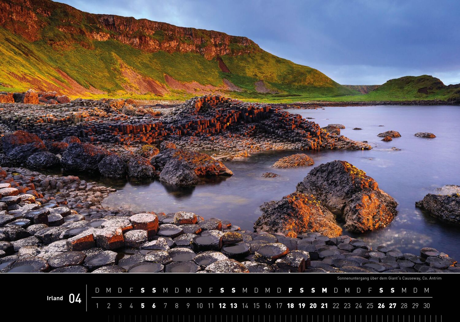 Bild: 9783968555225 | 360° Irland Premiumkalender 2025 | Hartmut Krinitz | Kalender | 13 S.