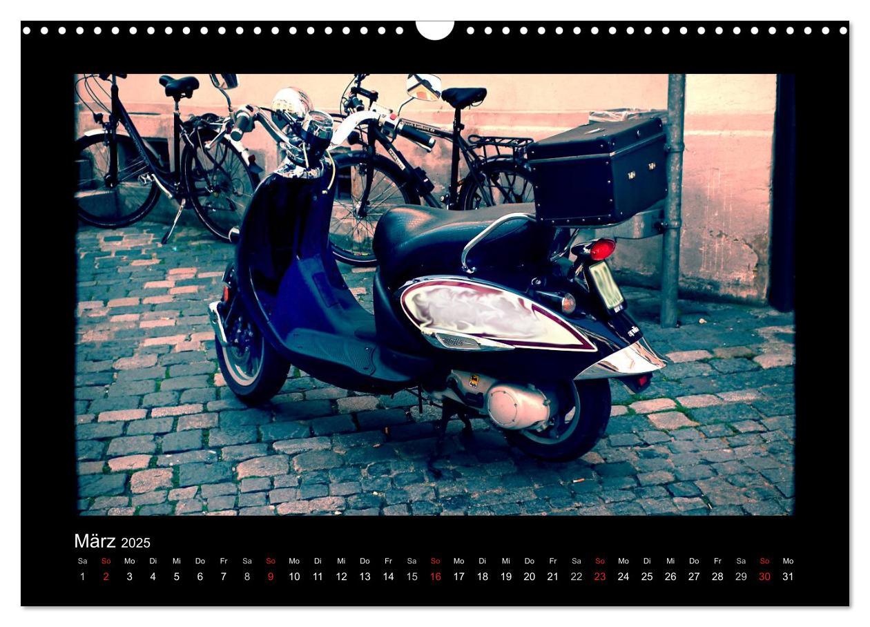 Bild: 9783435838127 | Motorroller (Wandkalender 2025 DIN A3 quer), CALVENDO Monatskalender