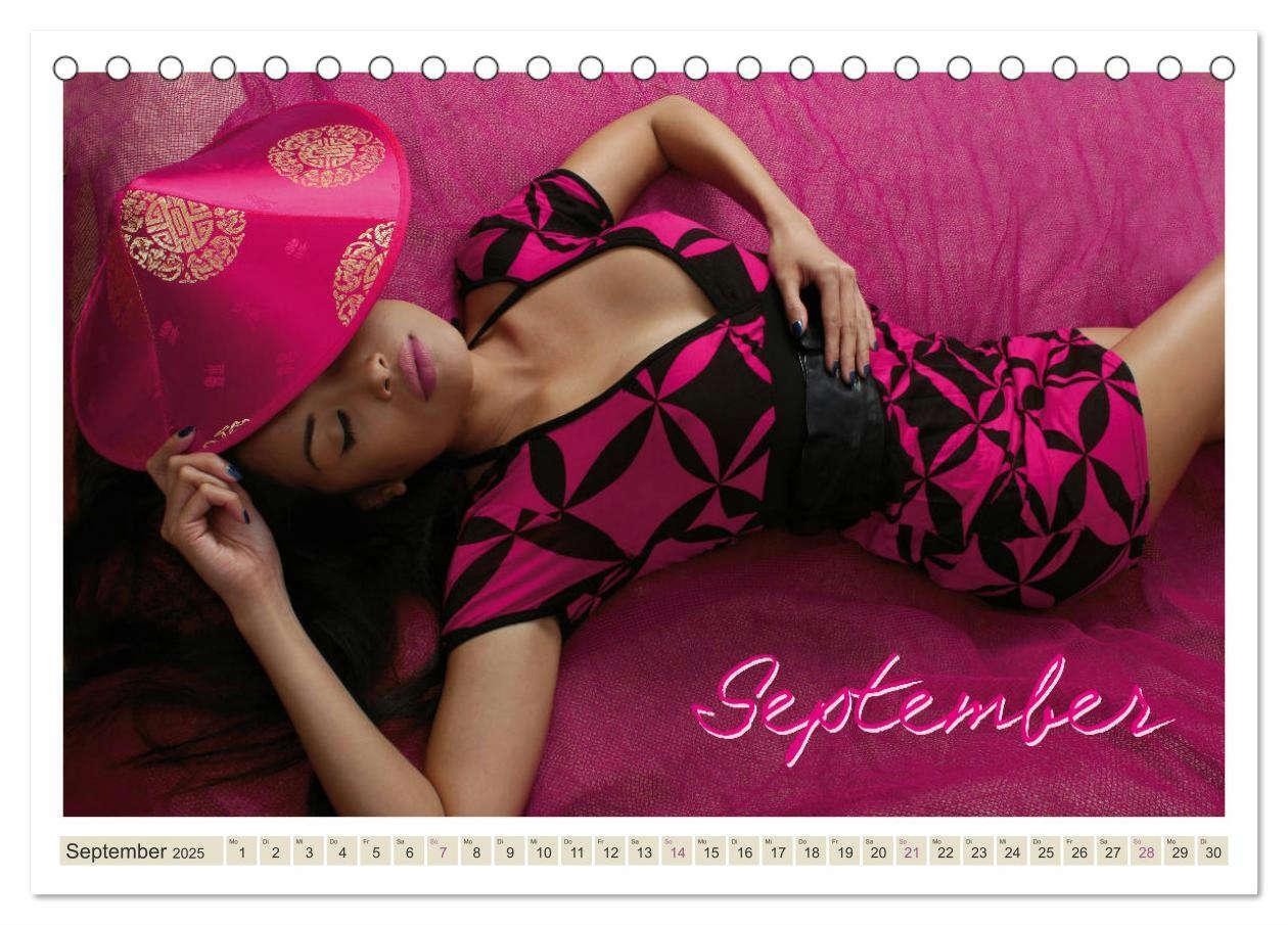 Bild: 9783435417605 | EROTIK FOTOART (Tischkalender 2025 DIN A5 quer), CALVENDO...