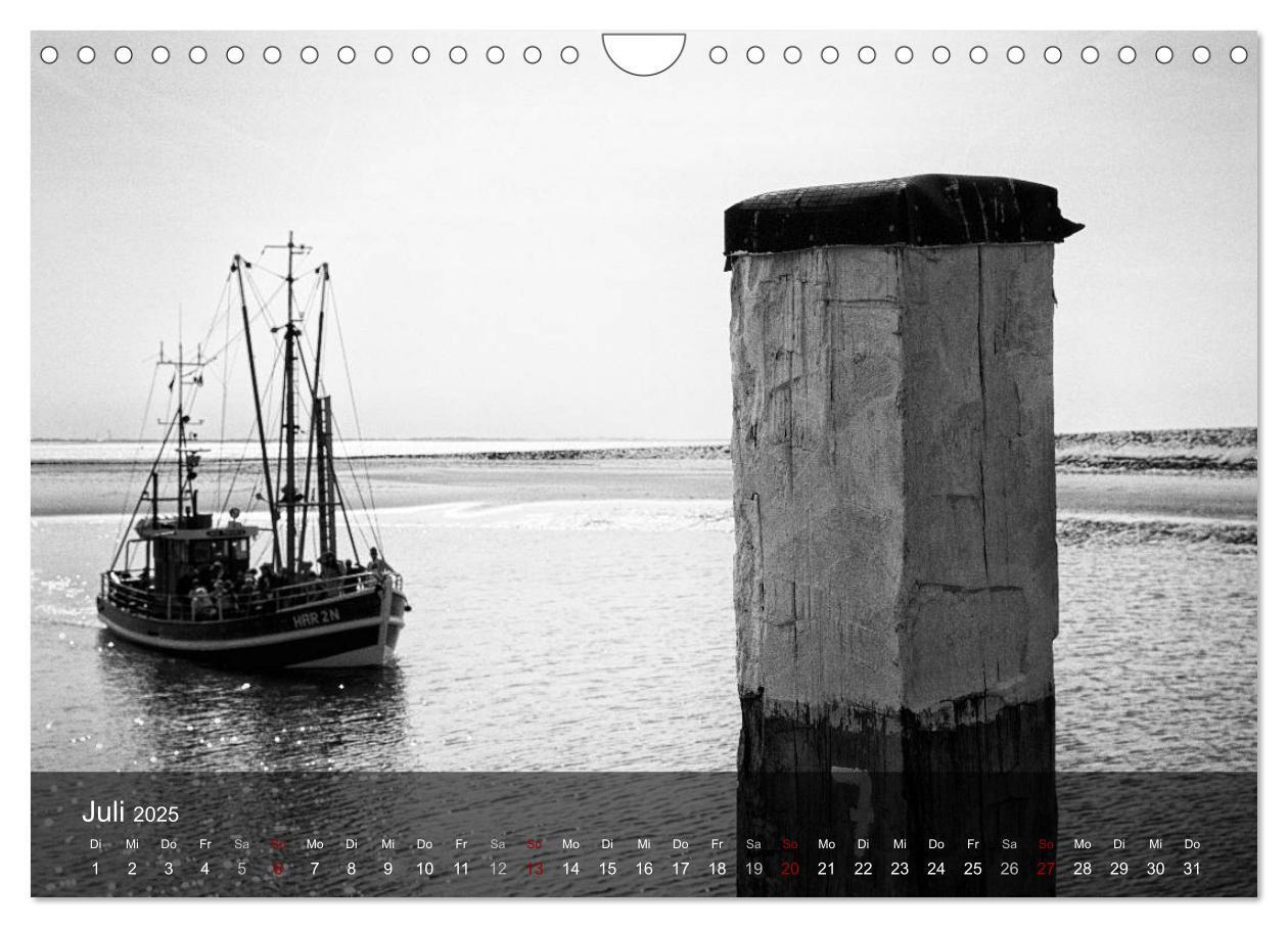 Bild: 9783435379095 | Wangerooge Noir (Wandkalender 2025 DIN A4 quer), CALVENDO...