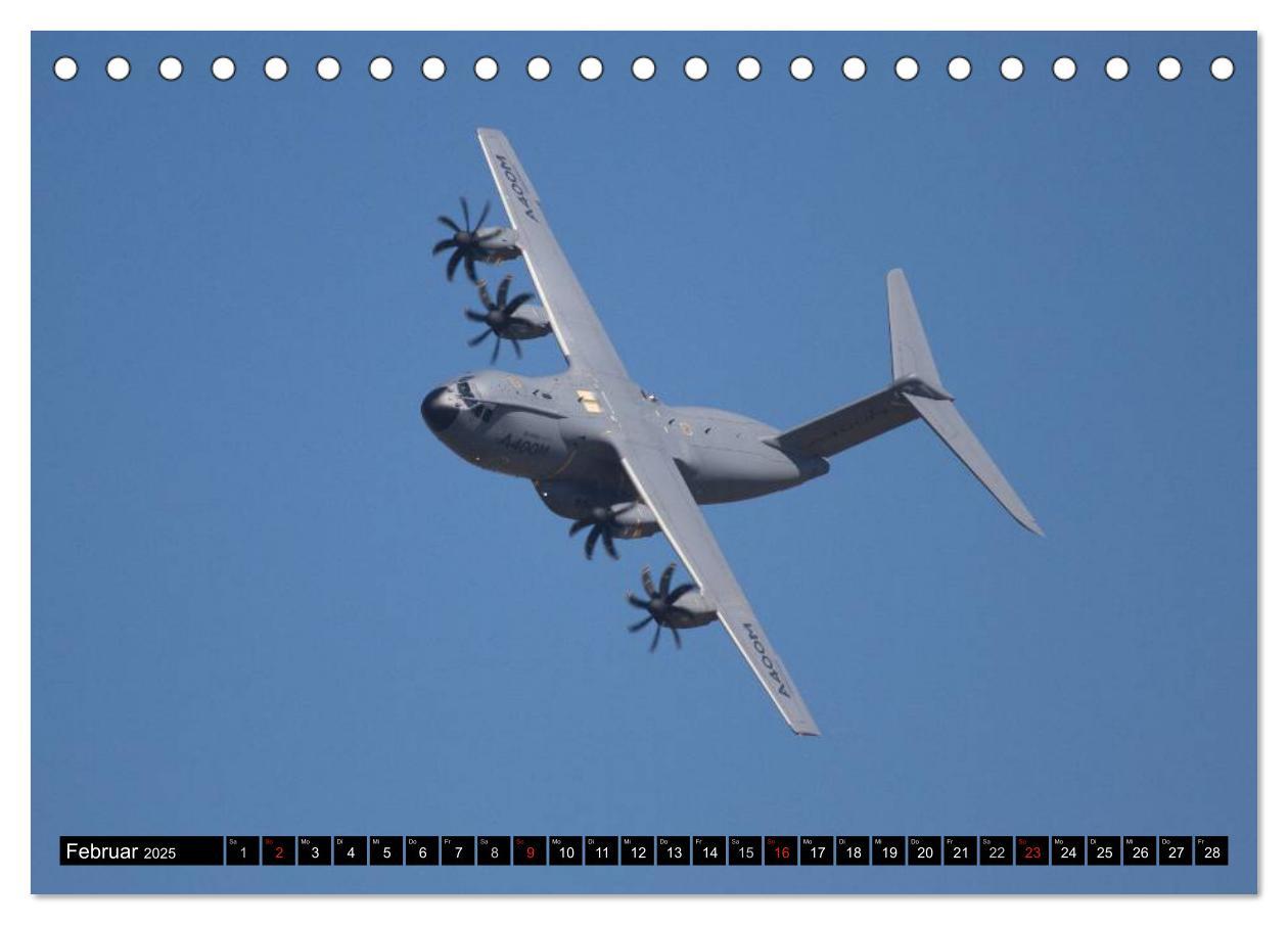 Bild: 9783435469765 | Augenblicke in der Luft: Airbus A400M (Tischkalender 2025 DIN A5...